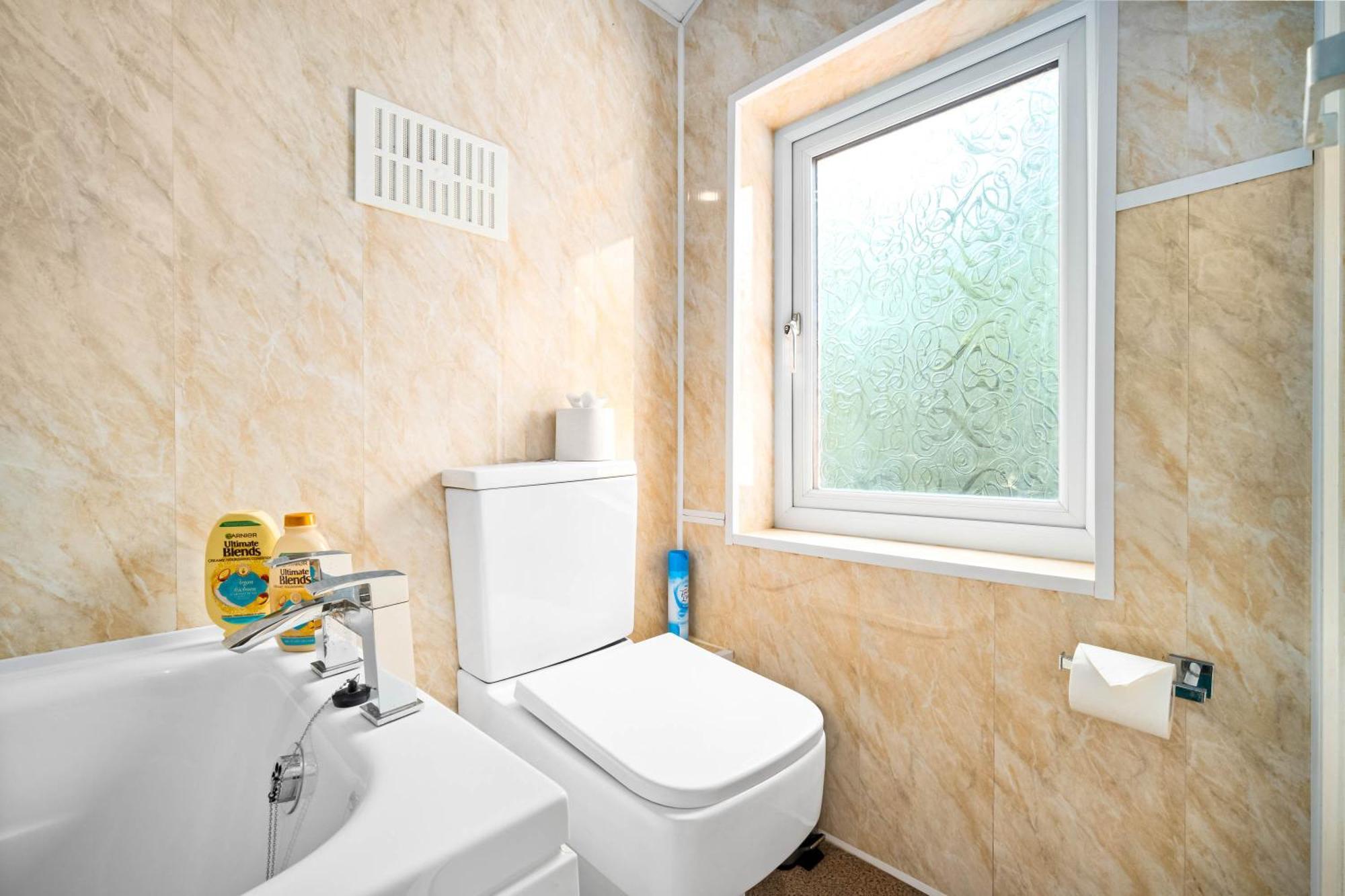 3 Bed House For Contractors & Families And Free Parking Villa Birmingham Dış mekan fotoğraf