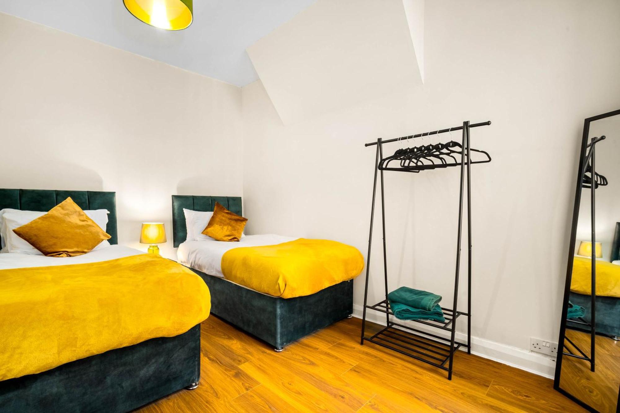 3 Bed House For Contractors & Families And Free Parking Villa Birmingham Dış mekan fotoğraf