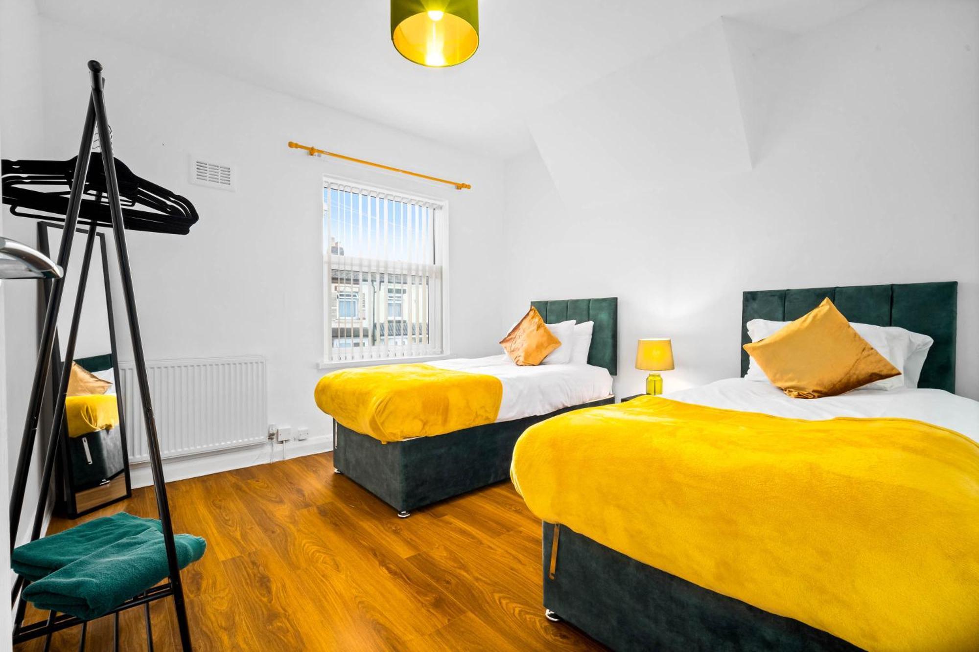 3 Bed House For Contractors & Families And Free Parking Villa Birmingham Dış mekan fotoğraf