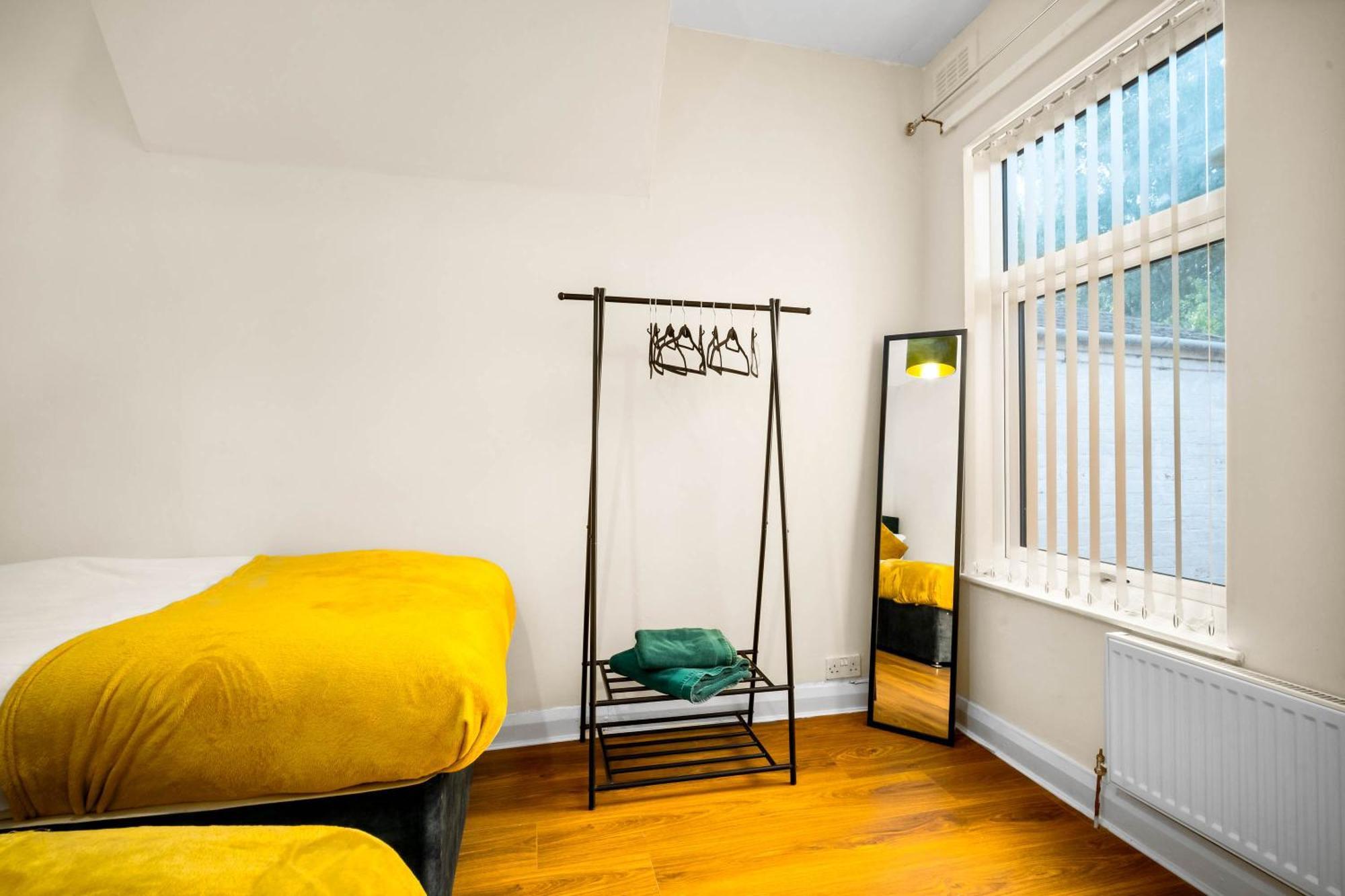 3 Bed House For Contractors & Families And Free Parking Villa Birmingham Dış mekan fotoğraf
